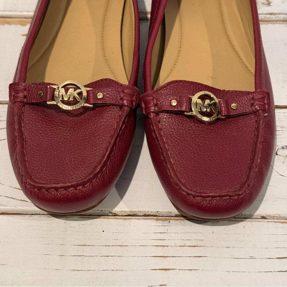 Women’s Michael Kors Deep Red Cranberry Leather Loafers Size 8 1/2 - Picture 3 of 12